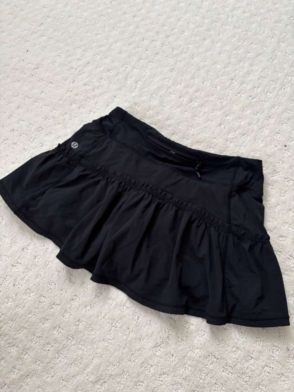 Rare deadstock Lululemon Willpower Ruffle Athletic Skirt